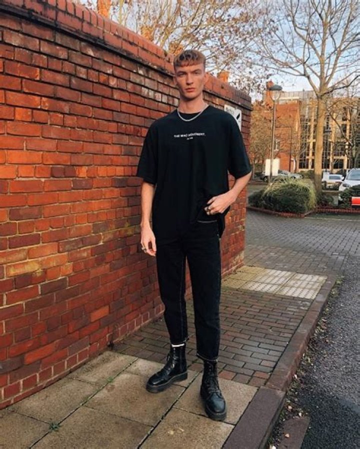 Owen Mooney Height, Weight, Net Worth, Age, Birthday, Wikipedia, Who, Instagram, Biography