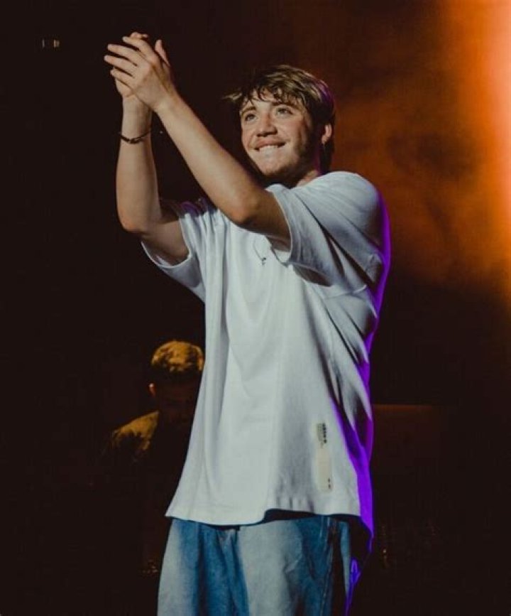 Paulo Londra Height, Weight, Net Worth, Age, Birthday, Wikipedia, Who, Nationality, Biography