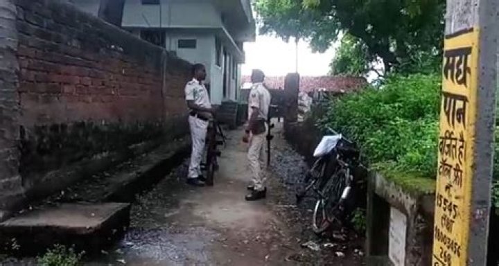 
Phulwari Sharif terror module case: NIA raids 32 places in Bihar 