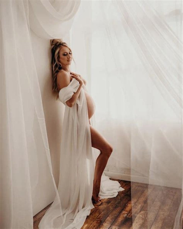 
Pregnant Brittany Mahomes Poses Nude as She and Husband Patrick Await Baby No. 2 — See the Photos! 