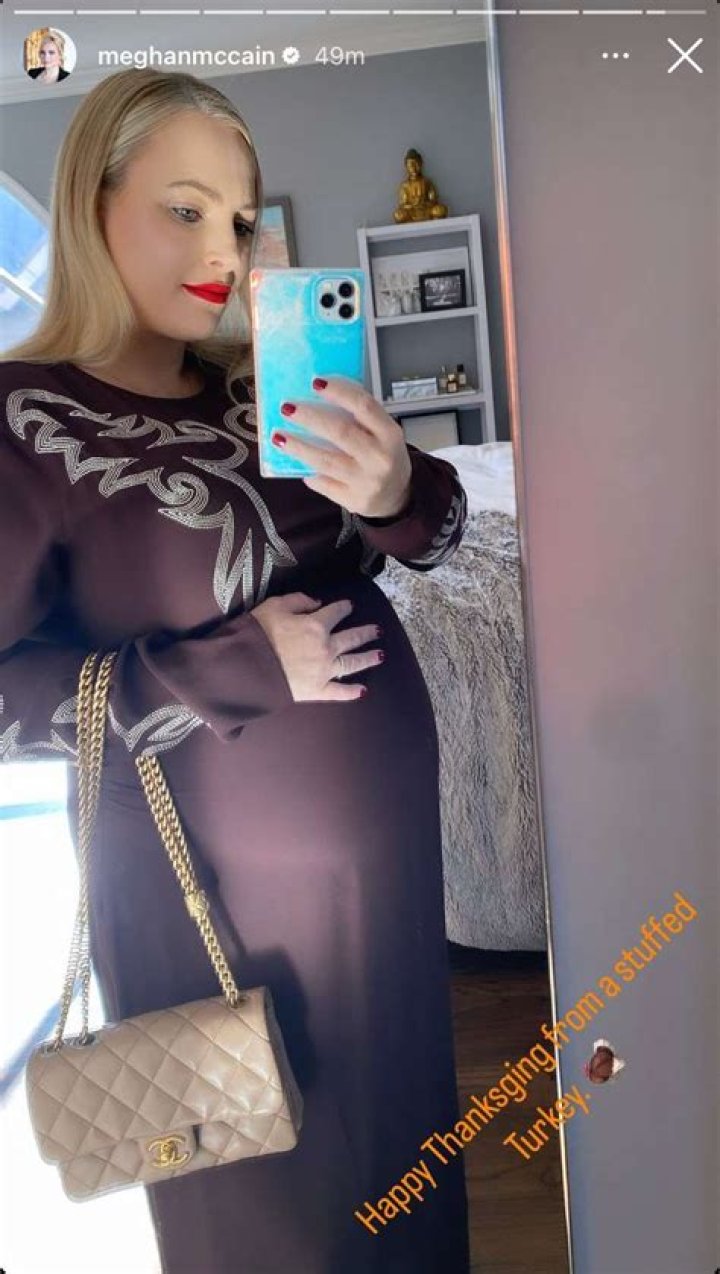 
Pregnant Meghan McCain Jokingly Calls Herself a ‘Stuffed Turkey’ in Thanksgiving Baby Bump Photo 