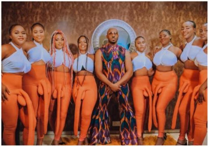 
Pretty Mike Attends Don Jazzy’s Mother Funeral With Women Wearing Wearing Large P*N*S Pants 