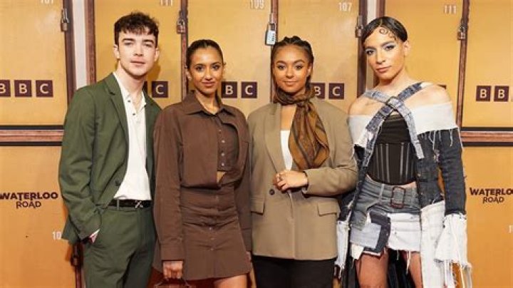 
Priyasasha Kumari In Her Late Twenties Plays Samia Choudry In Waterloo Road 