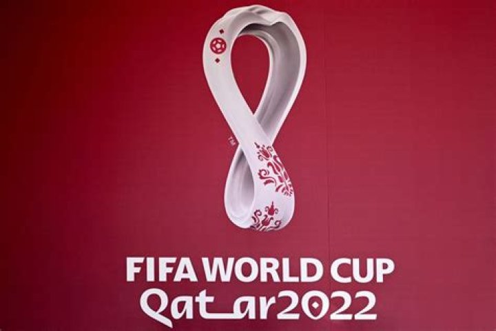 
Qatar World Cup Organizers Apologize After Threatening TV Crew Live on Air 