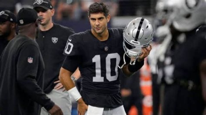 QB Jimmy Garoppolo Comes From A Big And Tight-knit Italian Family
