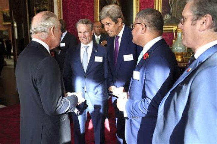 
Queen Camilla Displays Sweet Photo with King Charles During Her First Audience at Buckingham Palace 
