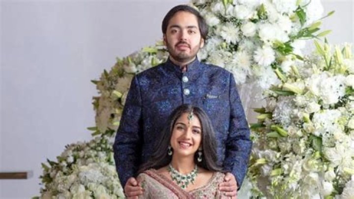 
Radhika Merchant And Anant Ambani Engagement Photos | When Are They Getting Married 