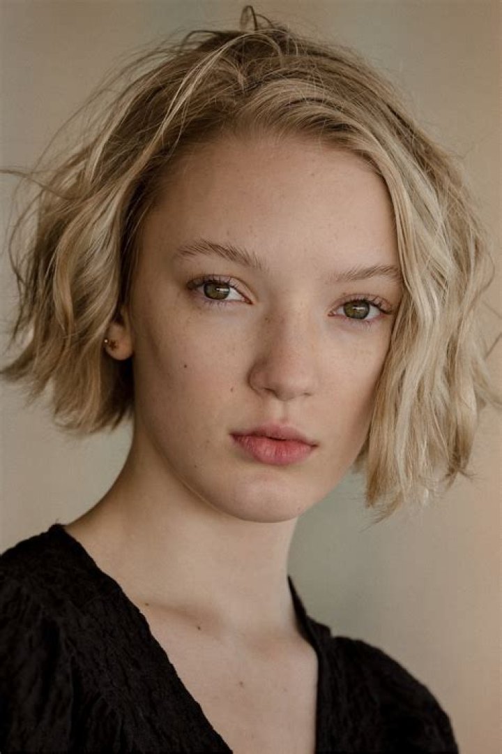 Raffiella Chapman Parents: Emilia di Girolamo and Dom Chapman, Age And Net Worth