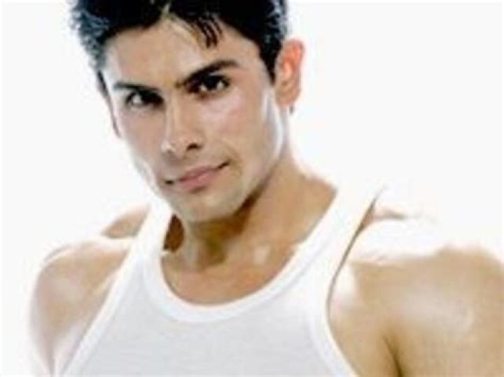 
Rahul Bhatt Height, Weight, Net Worth, Age, Birthday, Wikipedia, Who, Nationality, Biography 