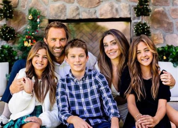 
Rain Clements Height, Weight, Net Worth, Age, Birthday, Wikipedia, Who, Nationality, Biography 