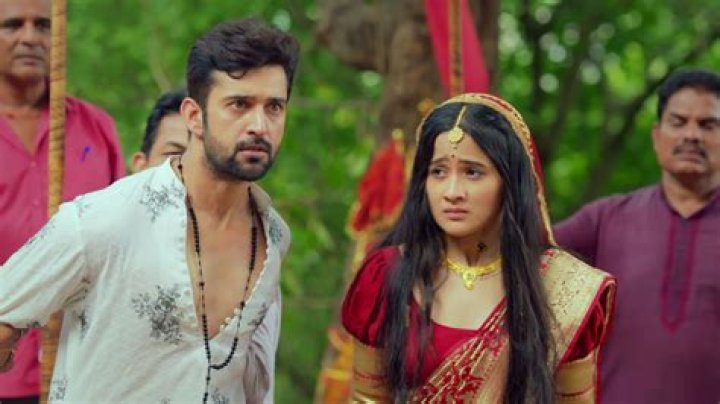 
Rajjo: Manorama to separate Arjun and Rajjo! 