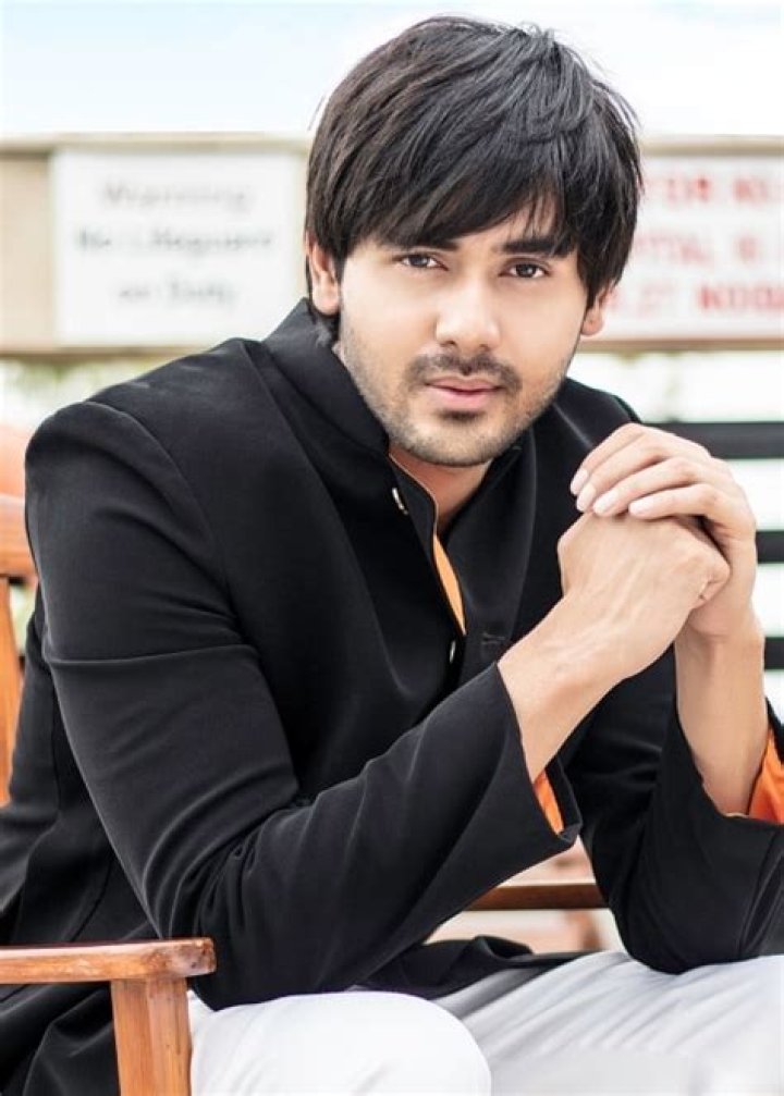 Randeep Rai Height, Weight, Net Worth, Age, Birthday, Wikipedia, Who, Instagram, Biography