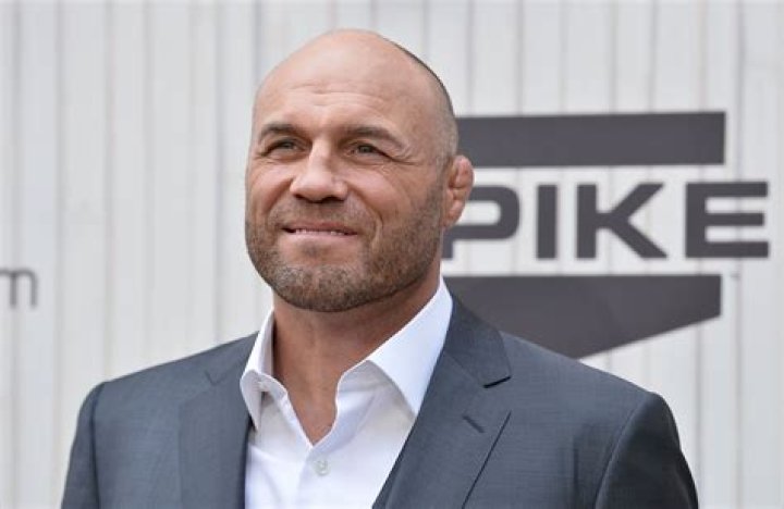 
Randy Couture Height, Weight, Net Worth, Age, Birthday, Wikipedia, Who, Nationality, Biography 