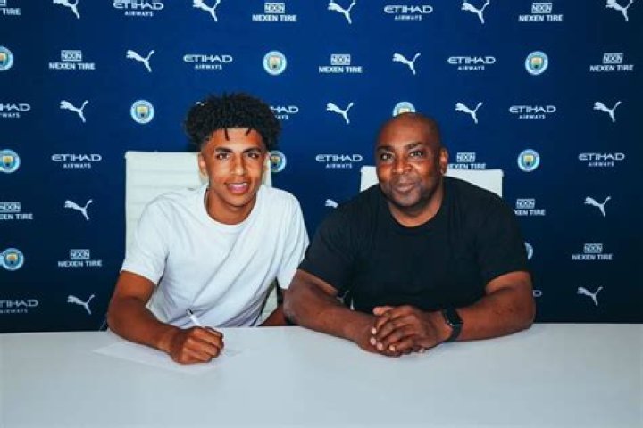 
Rico Lewis Parents Own A Gym, A Look Inside His Family Life 