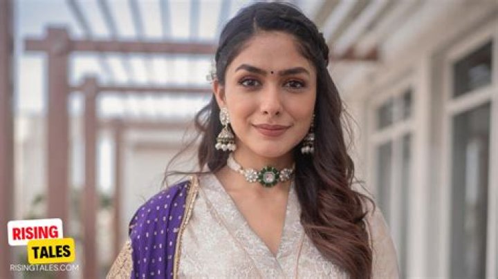 Riya Singh Thakur Height, Weight, Net Worth, Age, Birthday, Wikipedia, Who, Nationality, Biography