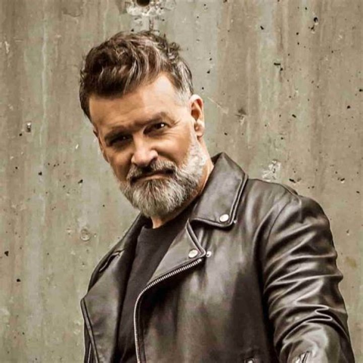 
Roch Voisine Height, Weight, Net Worth, Age, Birthday, Wikipedia, Who, Instagram, Biography 