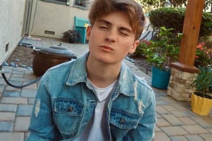 
Ryan Esling Height, Weight, Net Worth, Age, Wiki, Who, Instagram, Biography 