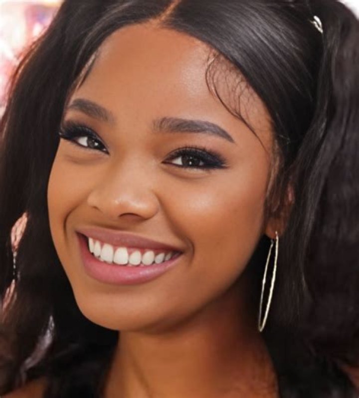 
Sam from 101 Facts Height, Age, Who, Boyfriend, Biography, Wiki, Net Worth 