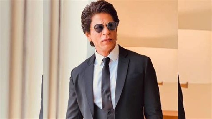 
Shah Rukh Khan Height, Weight, Net Worth, Age, Birthday, Wikipedia, Who, Nationality, Biography 