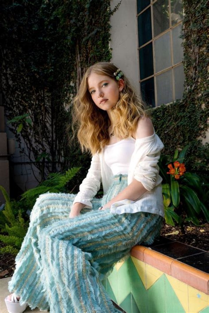 Shay Rudolph’s Wiki: Age, Measurements, Boyfriend, Net Worth