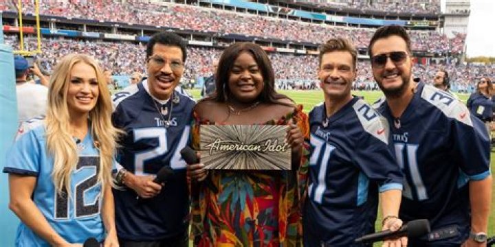 
“SHE’S FREAKIN INCREDIBLE”: Fans react as 15-year-old Kaylin Hedges receives a platinum ticket on American Idol 