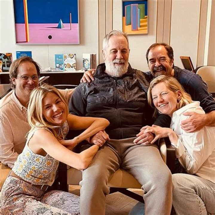 
Sienna Miller Siblings Include Two Sisters and Brothers 
