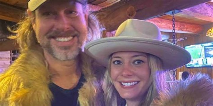 
Steve Ford has been Married to Wife, Andrea Cargill, since 2021 