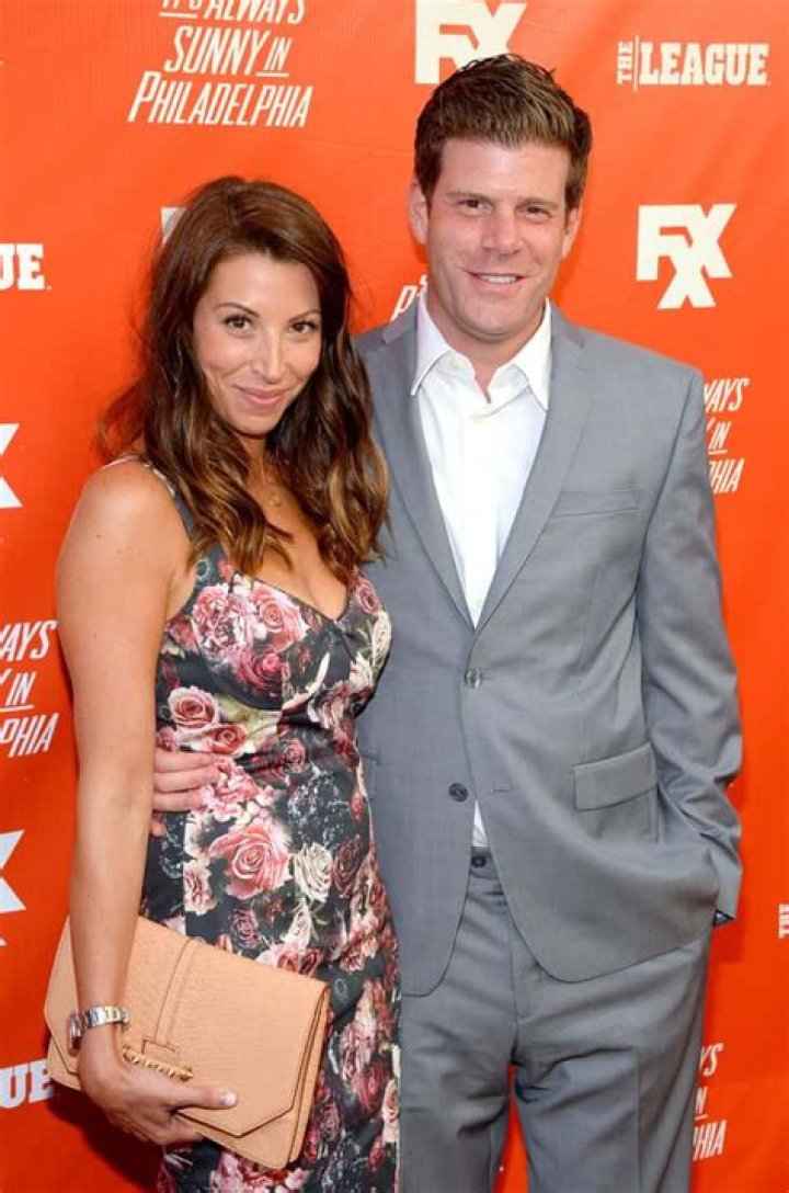 
Steve Rannazzisi is Married to Wife: Tracy Rannazzisi 