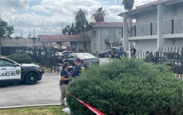 
Texas kidnapper killed by FBI after holding migrants hostage for five days 