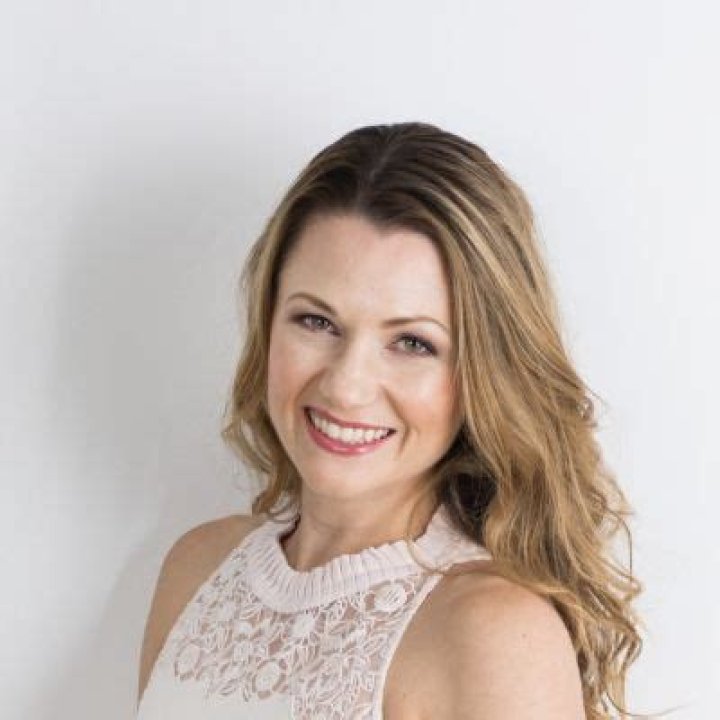 
“The Stranger” Star Peta Shannon Wiki: Is She Married? Family And Net Worth 