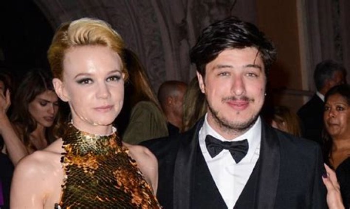 
Things To Know About Marcus Mumford: Married Life, Dating, House, Net Worth, & Parents 