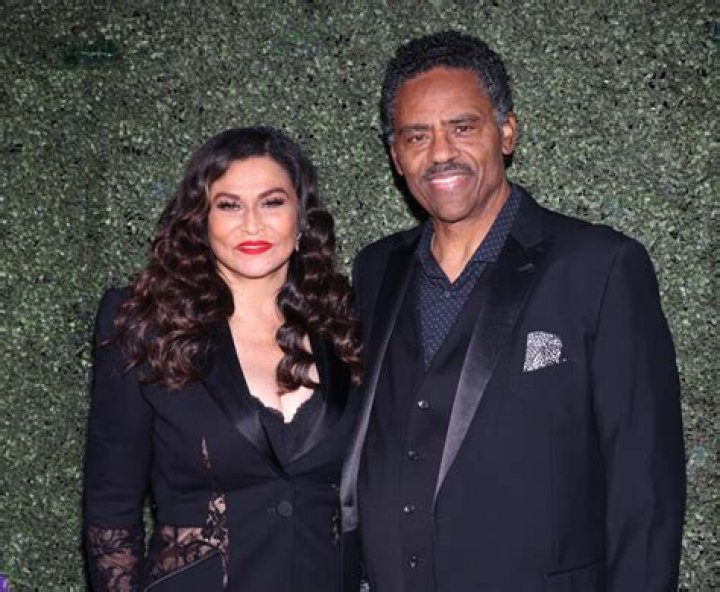 Tina Knowles Height, Weight, Net Worth, Age, Birthday, Wikipedia, Who, Nationality, Biography
