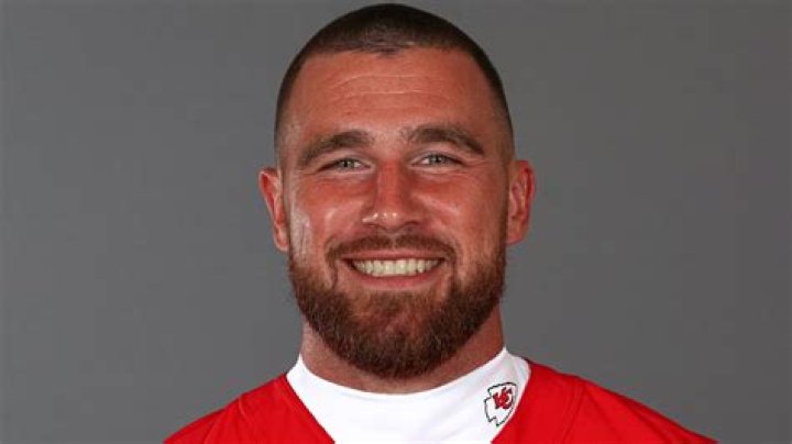 Travis Kelce Height, Weight, Net Worth, Age, Birthday, Wikipedia, Who, Nationality, Biography