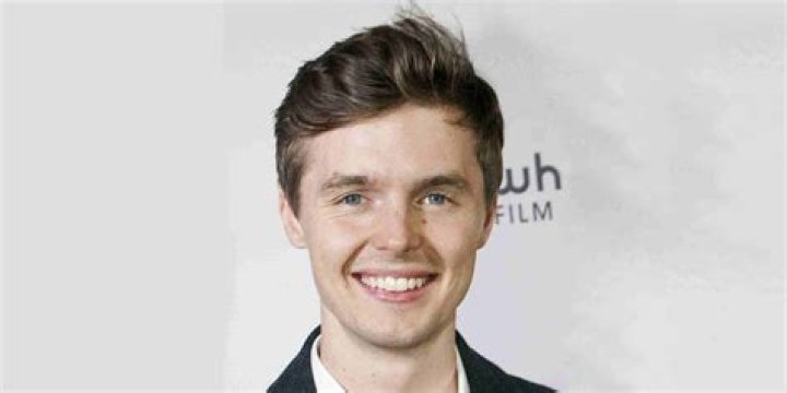 
Tyler Johnston’s Biography: Age, Height, Net Worth, Wife, Family 