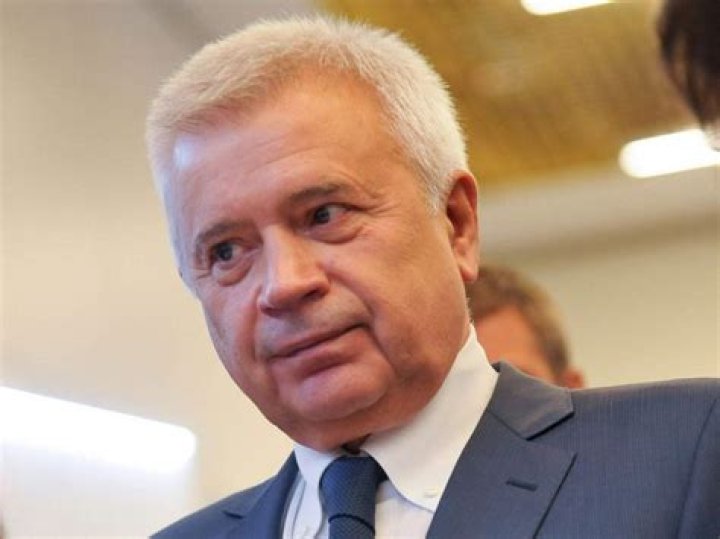 Vagit Alekperov Height, Weight, Net Worth, Age, Birthday, Wikipedia, Who, Instagram, Biography