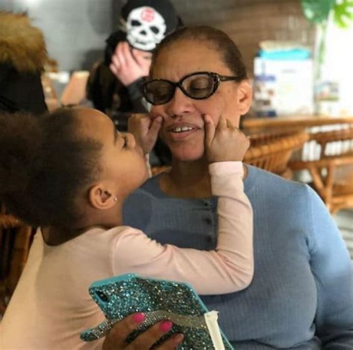 
Victor Cruz Biography: Is he married? Find out his biography, married, dating, family life, body measurement, career, net worth 