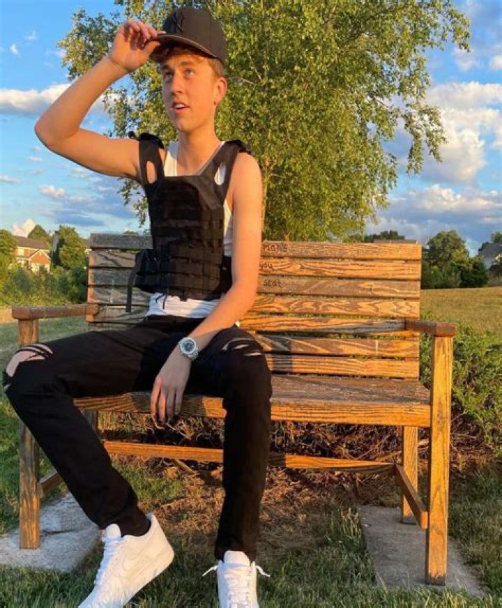 Wehoopin Height, Weight, Net Worth, Age, Birthday, Wikipedia, Who, Instagram, Biography