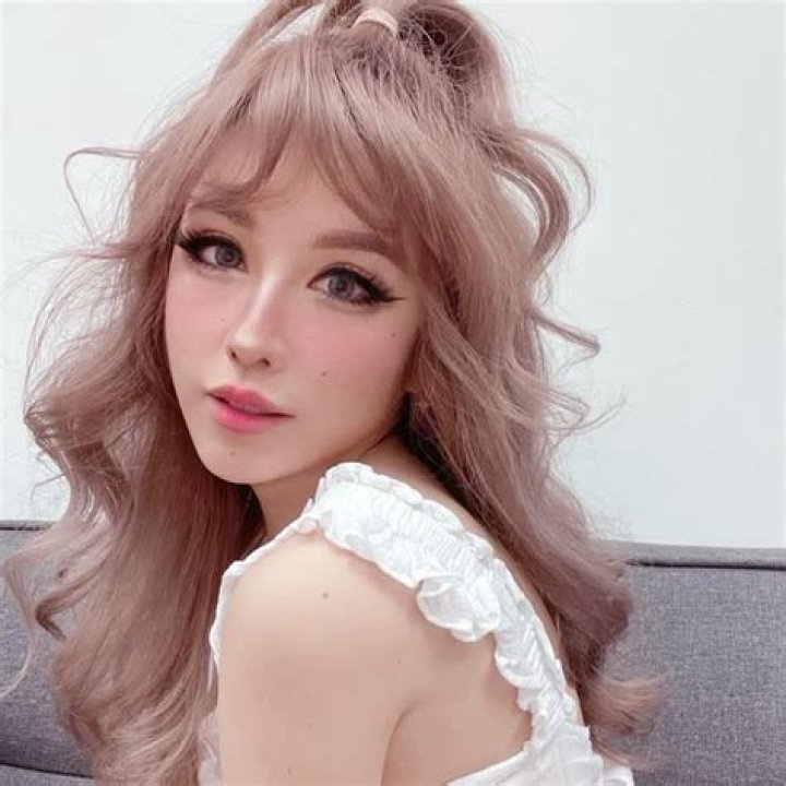 Wendy Cheng – Xiaxue Height, Weight, Net Worth, Age, Birthday, Wikipedia, Who, Nationality, Biography