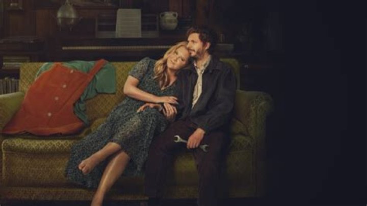 What Happened Between Beth And Liz? Is Life & Beth Autobiographical?