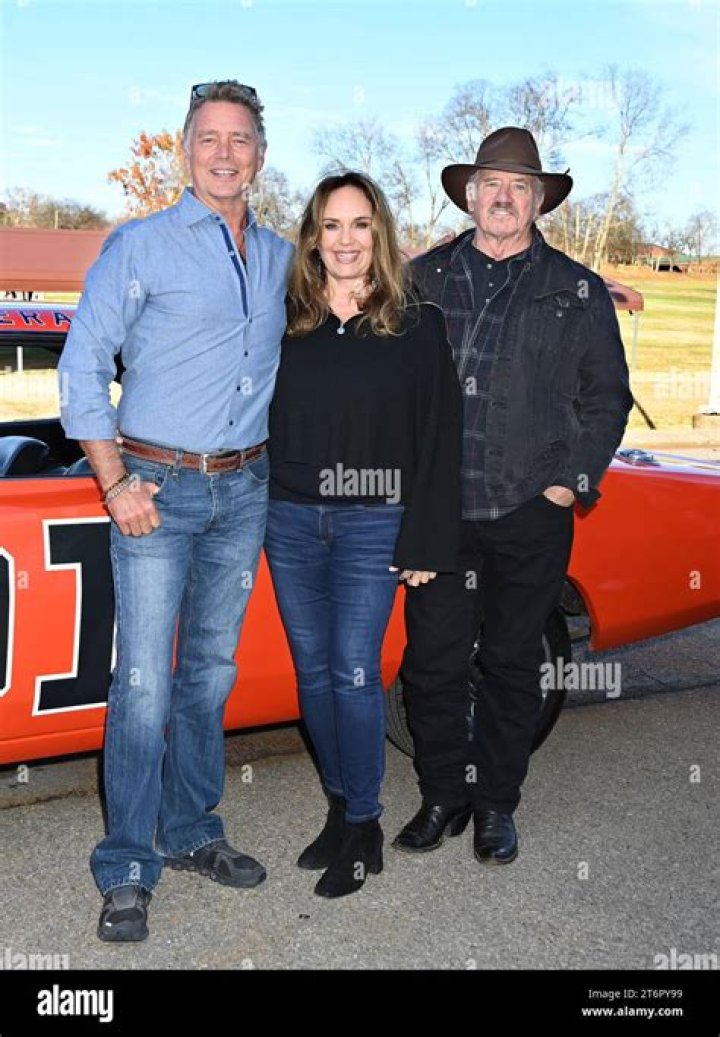 
What happened to John Schneider’s wife? All about his children as Dukes of Hazzard star mourns spouse’s death 