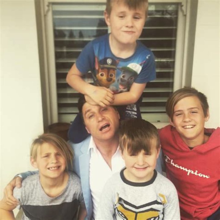 
What Happened To Justin Crawford? Shane Crawford Brother Death As Family Is Mourning 