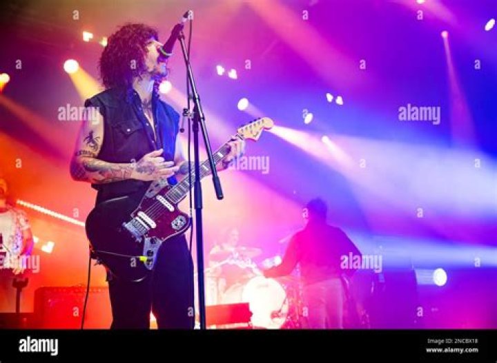 What Happened To Sticky Fingers Lead Singer Dylan Frost At Melbourne Concert?