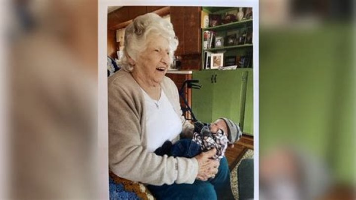 When did Grandma Holla’s funeral service take place? Netizens continue to pay tribute as videos of wake get released