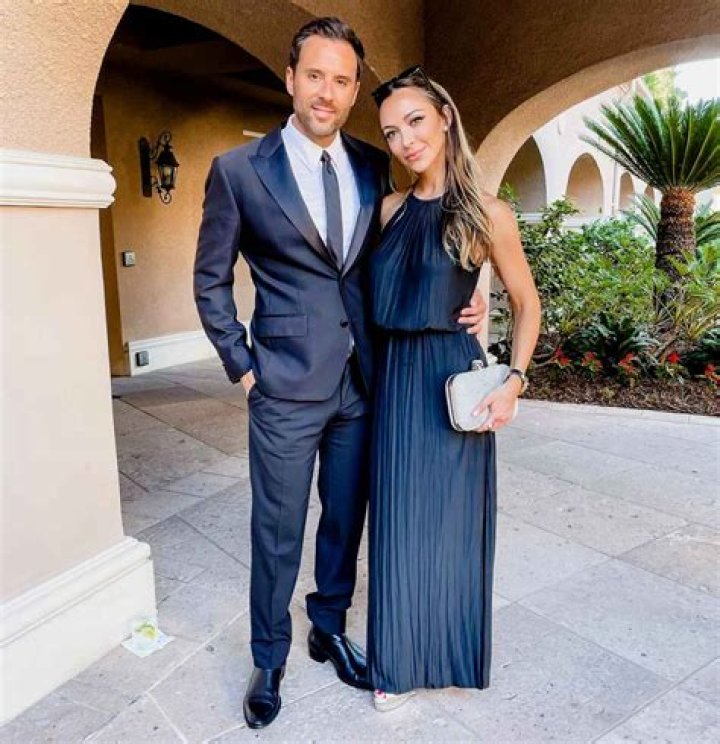 When Is Farrah Aldjufrie Wedding To Fiance Alex Manos? Her Net Worth 2022