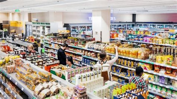 
Which grocery stores are open on New Year’s Day 2023? List explored 