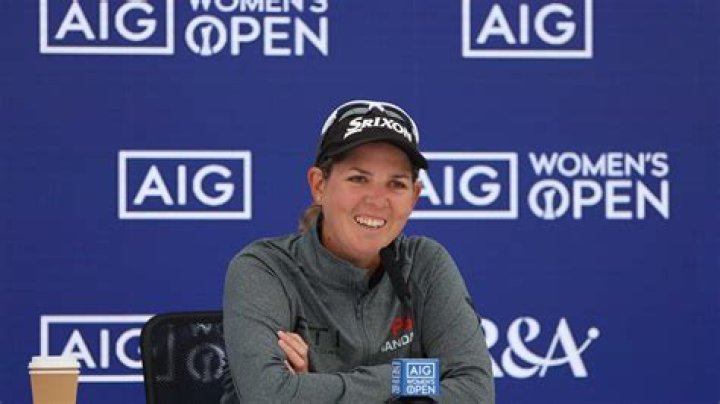 
Who are Ashleigh Buhais Parents? Ashleigh Buhai Biography, Parents Name, Nationality and More 
