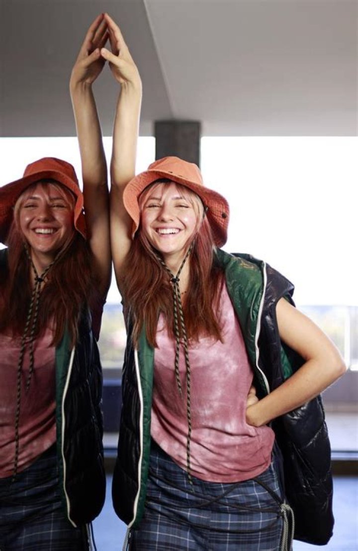 Who Are Dora Jar Parents? Nationality And Ethnicity Of Singer Revealed