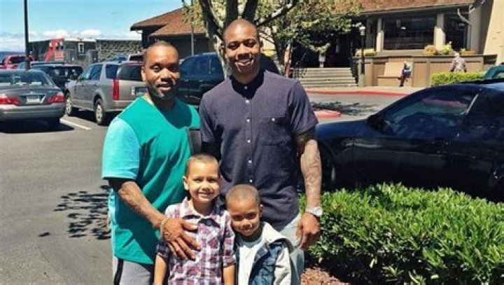 
Who are Isaiah Thomas Parents? Isaiah Thomas Biography, Parents Name and More 