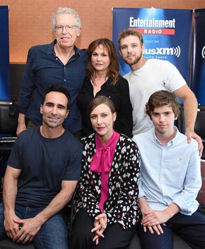 Who Are Vera Farmiga Siblings? Meet Her Sisters and Brothers