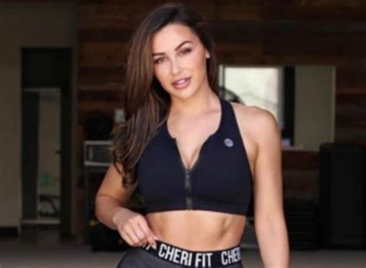 
Who Is Ana Cheri and How Does The Instagram Model Make Her Money? 